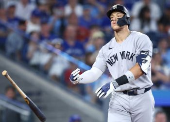 Yankees confía en la capacidad de reunirse en casa contra Blue Jays