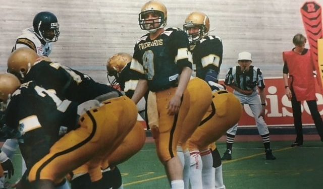 Sean Payton de los Broncos sobre jugar fútbol en Inglaterra en 1988