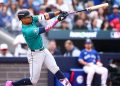Julio Rodríguez de los Marineros aplasta HR de tres carreras al comienzo del Juego 2 de la ALCS