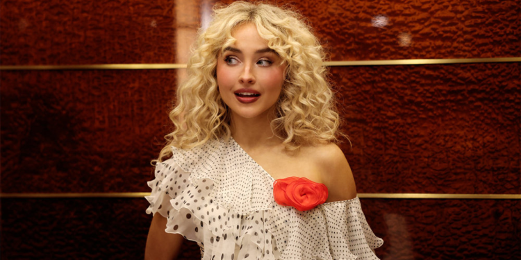 En 'SNL', Sabrina Carpenter sabía lo que estaba haciendo