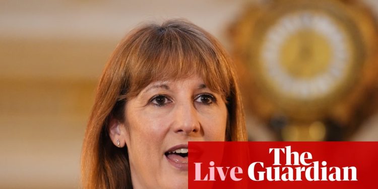 Los conservadores descartan la promesa de Reeves de ahorrar a las empresas 6.000 millones de libras esterlinas mediante la reducción de la burocracia como algo que no es «ni remotamente serio» – La política del Reino Unido en vivo | Política