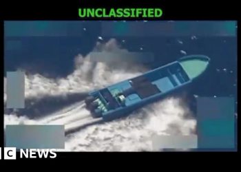 Fuerzas estadounidenses matan a dos personas en ataque a presunto barco narcotraficante en el Pacífico