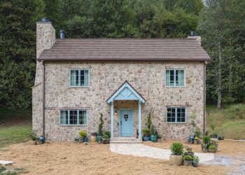 Si alguna vez ha soñado con alojarse en la cabaña «The Holiday», ahora es su oportunidad