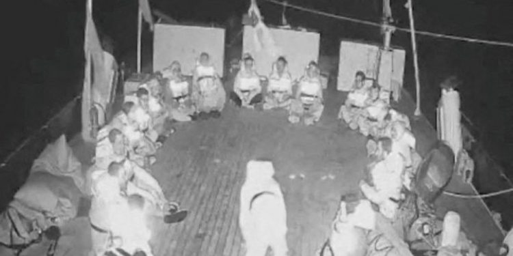 Las fuerzas israelíes de la Junta de Gaza Flotilla, detienen a Greta Thunberg, otros activistas | Noticias de Gaza