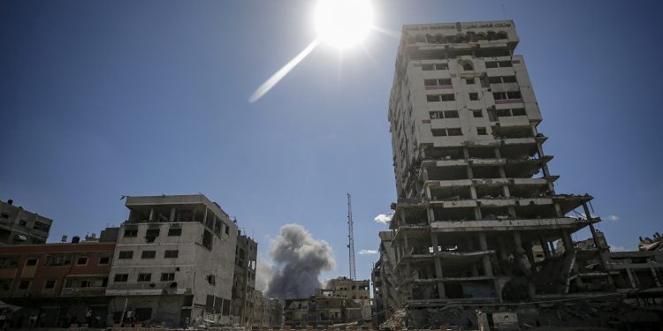 El Plan de Trump para Gaza le da a Netanyahu Casi TODO Lo Que Quiere