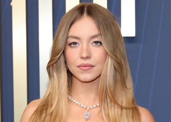 Sydney Sweeney presenta un bob corto decolorado