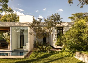 Varanda House / Esquadra Arquitetos
