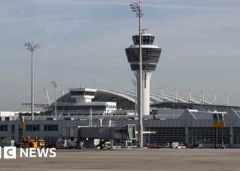 El aeropuerto de Munich cierra después de que los drones vistieron cerca