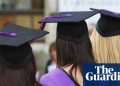 Las universidades inglesas pueden aumentar las tasas de matrícula si cumplen estándares «rigurosos», dice Phillipson | universidades