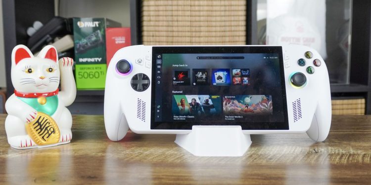 Revisión de ROG Xbox Ally: una computadora de mano incómoda de juzgar