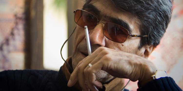Décès du cinéaste Nasser Taghvaï, figura de la oposición al régimen iraní