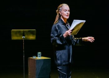 A La Scala Paris, el souvenir de Samuel Paty y la emoción de Carole Bouquet