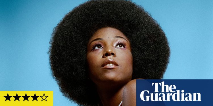 El negro es hermoso: la historia de Kwame Brathwaite: emocionante registro de un fotógrafo revolucionario | Películas documentales