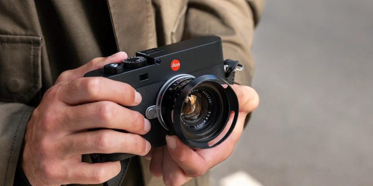 La última cámara M de Leica abandona el telémetro en favor de un visor electrónico