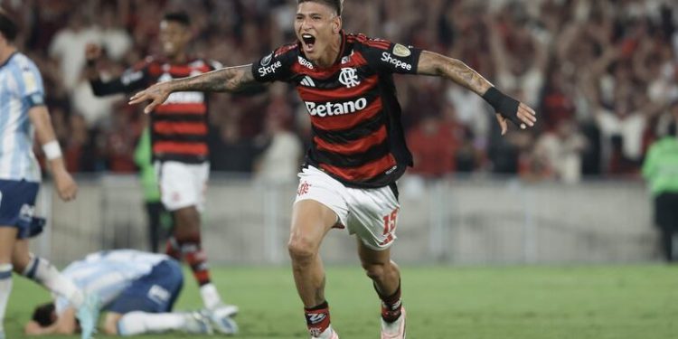 Carrascal impulsa al Flamengo hacia la final ante un combativo Racing – Copa Libertadores