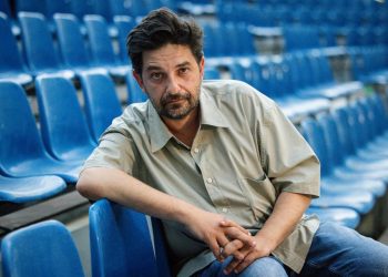 Tiago Rodrigues reconditute Comme Directeur du Festival d'Avignon Jusqu'en 2030