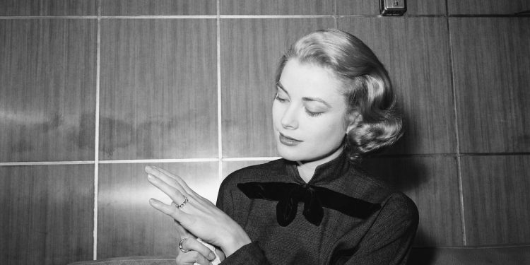 Qué decir durante una propuesta de compromiso romántico y significativo