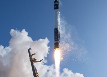 Informe de cohete: Alpha explota en el soporte de prueba; Europa quiere una mini nave espacial