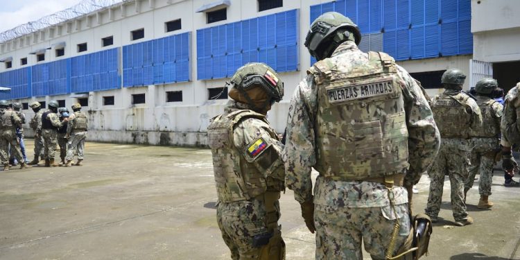 MÁS DE 7.000 REOS SON REUBICADOS EN LA PENITENCIARÍA DEL LITORAL | Seguridad | Noticias