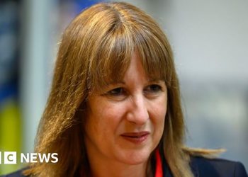 Reeves reconoce que está analizando los impuestos y el gasto antes que el presupuesto