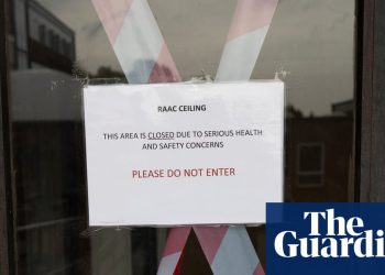 Todas las escuelas de Inglaterra con subvenciones de eliminación estarán libres de Raac para 2029, dice Phillipson | Raac (hormigón celular armado tratado en autoclave)