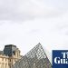 'Simplemente extraordinario': ventana rota del Louvre ahora en ruta turística mientras el museo reabre después del robo de joyas | París
