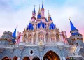 Disney aumenta los precios de los parques, pero también agrega descuentos