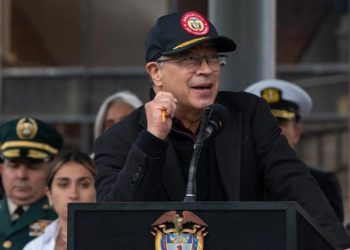 El presidente Gustavo Petro anuncia que 'es hora de reiniciar los contactos con el Eln' y envía respuesta a Pablo Beltrán, jefe guerrillero