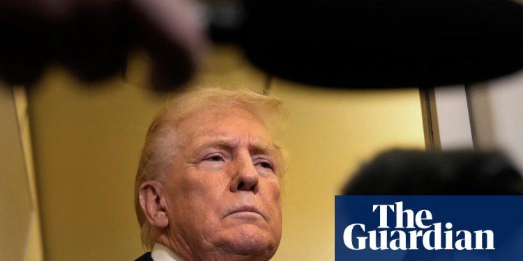 Trump sugiere dividir la región ucraniana de Donbas para poner fin a la guerra después de reunirse con Zelenskyy | Ucrania