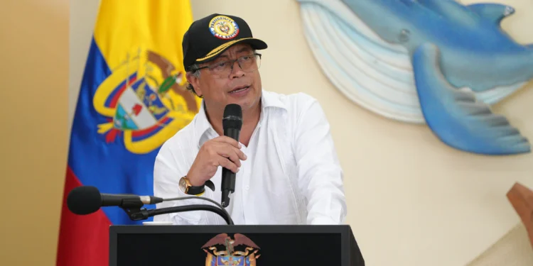 El exdirector de la OFAC aseguró que EE.UU. UU. Tenía 'suficiente evidencia' para incluir al presidente Petro en la 'Lista Clinton': 'Sanciones reversibles'