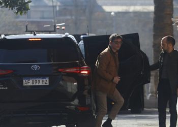 Santiago le pega a Macri y blanquea la interna por las alianzas post elección