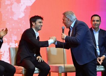 Durísima Advertencia de los Gobernadores: «Milei nos Lleva al Abismo»