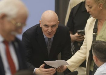 El Gobierno Tuvo que desmentir que analice Bajar la Candidatura de Espert