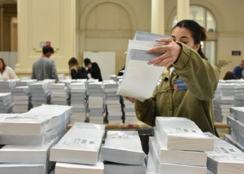 La Junta Electoral le rechazó a Milei la reimpresión de las boletas y la cara de Espert estará al tope de la lista