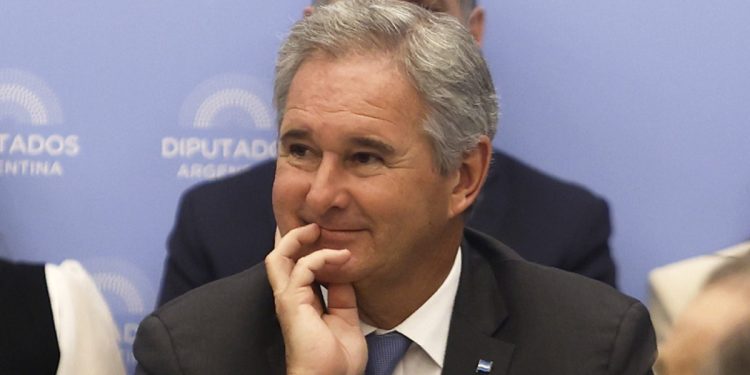 Milei se apresuró a nombrar a Quirno para no darle Cancillería a Macri y ahora duda de abrir el gobierno