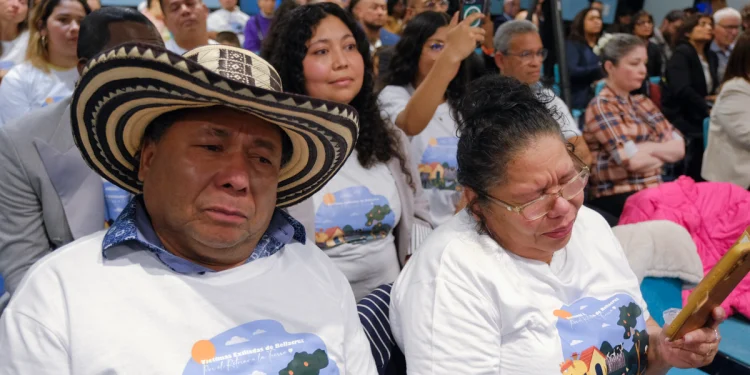 En Bruselas, el presidente Gustavo Petro rindió homenaje a las víctimas del despojo de la Hacienda Bellacruz