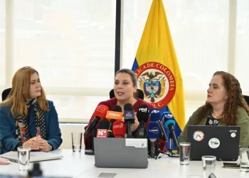 Reacciones a la orden de la CRC para que los medios entreguen información sobre sus contenidos periodísticos