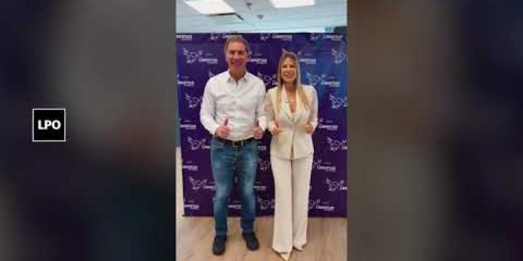 «Para votar al colorado, marcá al pelado», el insólito lema del Gobierno que disparó burlas en redes