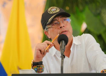 El presidente Gustavo Petro anuncia que 'no habrá cambios en las relaciones diplomáticas con Israel hasta que cumplan con los acuerdos'