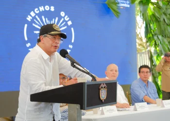 El presidente Gustavo Petro rechazó negativa de la CRC a transmisión de nueva alocución y aseguró que fue 'censurado en su propio país'