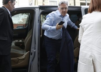 La Rosada tantea un acuerdo con Provincias Unidas: «Ahora no hay margen para cagarlos»