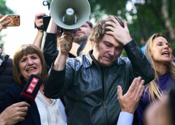 Milei se baja de la campaña en la provincia y no viaja a Salta