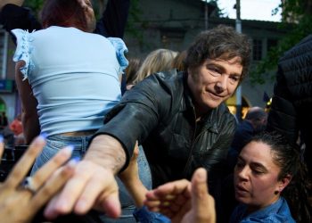 En el gobierno quieren que Milei se guarde en la semana previa a la elección