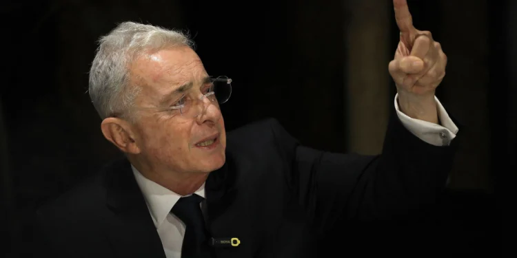 Absolución de Álvaro Uribe Vélez lo deja con cancha abierta para ser protagonista de las elecciones presidenciales y legislativas: ¿vuelve al Senado?