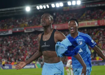 Bucaramanga, líder; Millonarios ganó el clásico y se presionó la lucha por el octavo lugar.