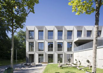 Extensión de la escuela Grentschel / ahaa