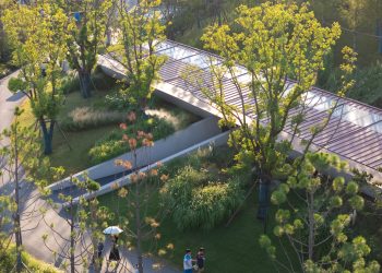 Segundo baño en Wuhan Luke Island / Atelier Palimpsest