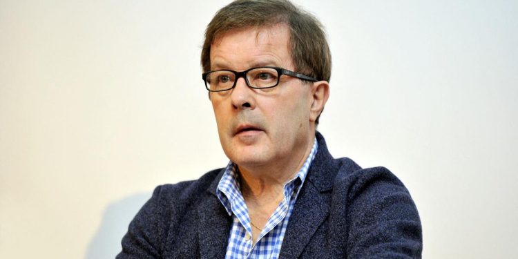 sopa de harcèlement, el director del festival démissionne