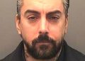 El cantante pedófilo de Lostprophets, Ian Watkins, muere en un ataque a prisión