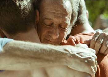 « Jouer avec le feu » en Canal+, la presión de un padre frente a las orientaciones de sus hijos